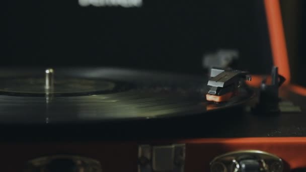 Turntable playing, player needle — Stock Video