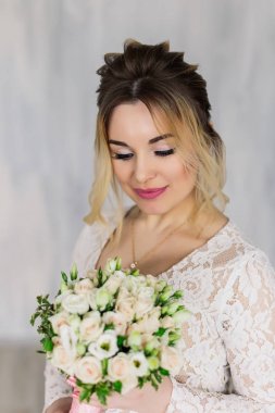 Gelinlik fotoğraf Studio güzel kadın.