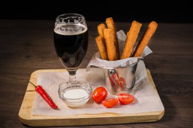 Kraker ve sos şeklinde bira için onlar için snack