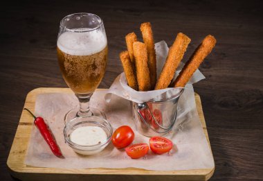 Kraker ve sos şeklinde bira için onlar için snack