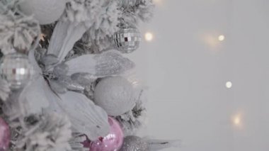 Güzel bir Noel ağacı. Yeni Yıl 2020.