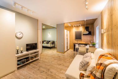 Güzel modern stüdyo iç mimarisi. Yeni tasarım.