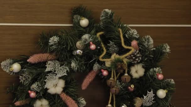 Gyönyörű karácsonyi dekorációk közelről. Új év 2020. — Stock videók