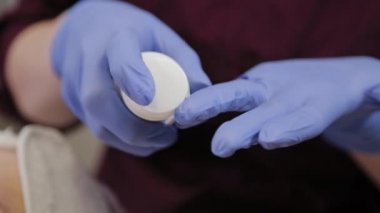 Profesyonel sıkan yüz jölesi. Kozmetoloji.