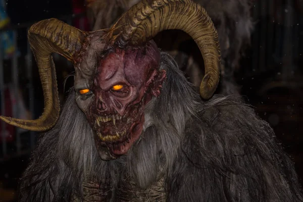 Krampus at Perchtenlauf of Villach — стокове фото