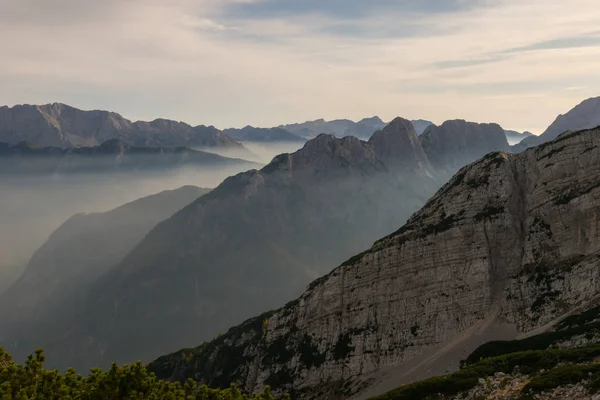 Julian Alplerindeki Mala Mojstrovka Dağı Nın Tepesinden Bak — Stok fotoğraf