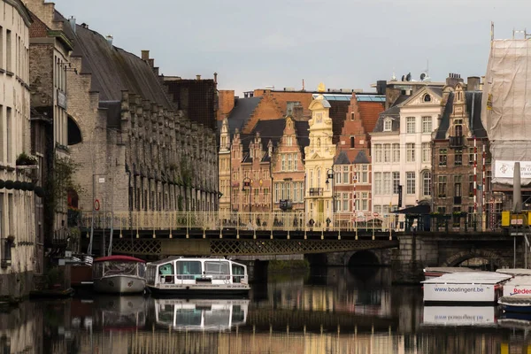 Ghent eski kasaba, sabah — Stok fotoğraf