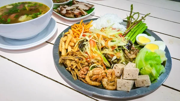 Most Delicious Papaya Salad Tray Popular Menu Thailand Somtum — Stock Photo, Image