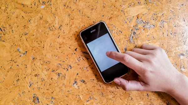 Eller akıllı telefonlar kullanıyorsanız.