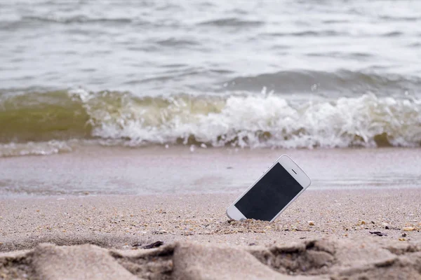 Lost Smart Phone fell Disappear at beach