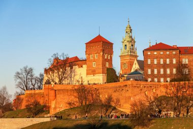 Krakow şehrinde Kraliyet Kalesi ile Wawel hill
