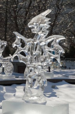 Yaratık buz heykeli, Winterlude, Ottawa, 8 Şubat 2017