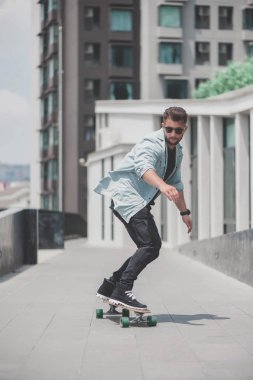 Patenci çocuk sokakta Bangkok.