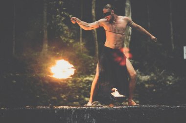 Şelale Show'da awesome yangın