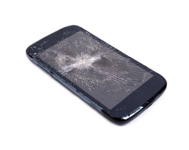 Cep telefonu ekran kırık