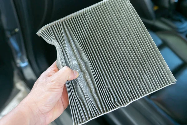 Hand Hold Dirty Car Air Conditioning Filter — Stock Photo, Image