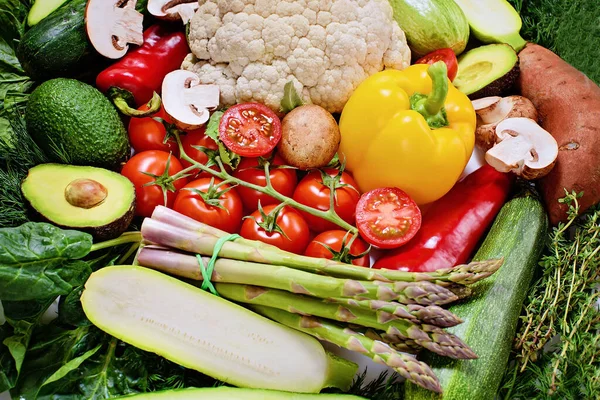 Verduras Frescas Con Hierbas Especias Concepto Entrega Verduras Ecológicas Crudas — Foto de Stock