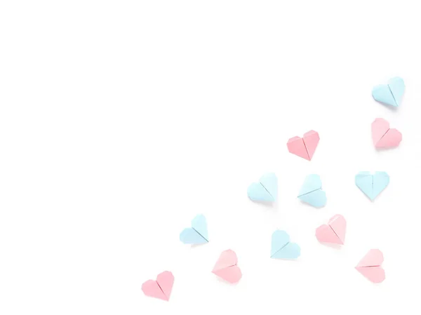 Beyaz Arka Plan Üzerinde Izole Kağıt Origami Kalplerin Desen — Stok fotoğraf