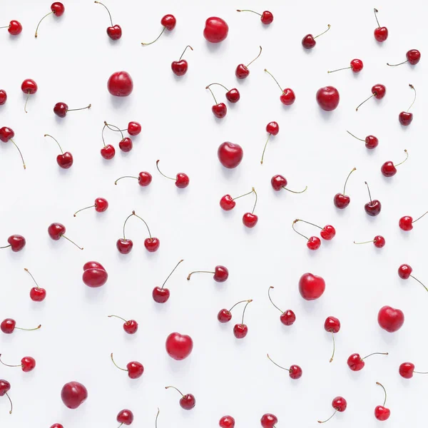 白い背景で隔離の漿果を持つ食品成分 — ストック写真
