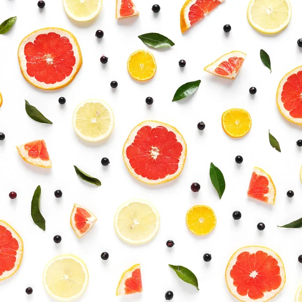 新鮮な果物の白いテーブル背景に設定のクローズ アップ写真 — ストック写真