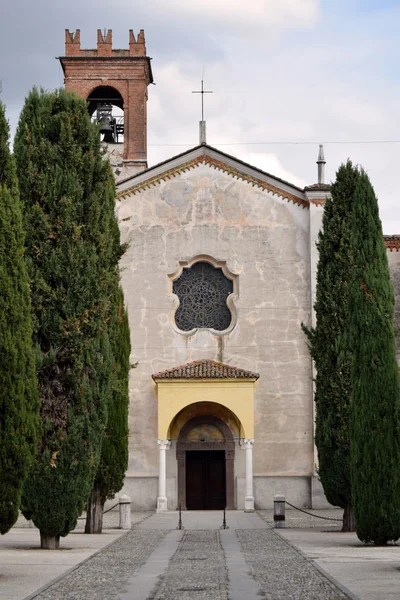 Kostel kláštera v krajině Brescia — Stock fotografie