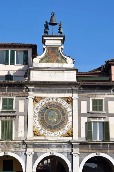 Die uhr square della loggia in brescia — Stockfoto