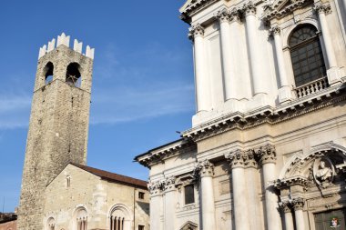 Piazza del Duomo ve Brescia Ortaçağ
