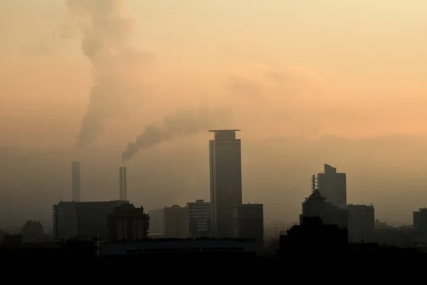 Una Vista Panorámica Una Ciudad Industrial Contaminada —  Fotos de Stock
