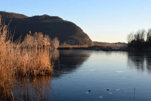 Lake Iseo Brescia Lombardy Talya Donmuş Bataklıkları Nadir Olgusu — Stok fotoğraf