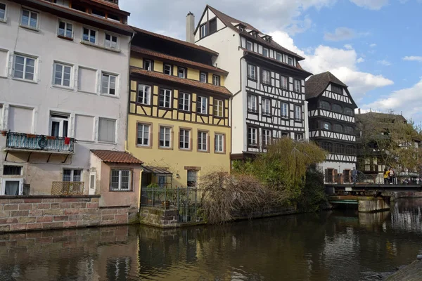 Il quartiere di Petite France a Strasburgo - Alsazia - Franc — Foto Stock
