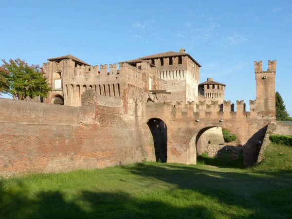 Soncino castelo medieval - Cremona - Itália — Fotografia de Stock