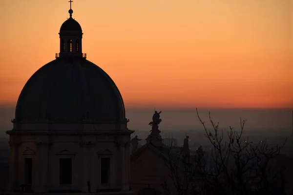 Koepel Van Kathedraal Van Brescia Tegenlicht Bij Zonsondergang Brescia Lombardije — Stockfoto