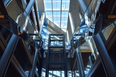 Bir gün, Avrupa Perlamento Strasbourg - Fransa 017