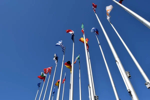 Ländernas Flaggor Vinkar Som Symbol För Unionen — Stockfoto