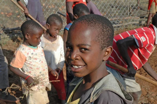 Çocuk ölüm Afrika 002 ilk açlık neden mücadele