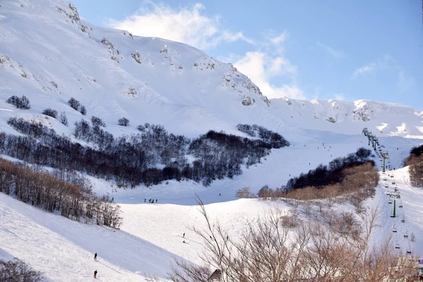 Високі гори Абруццо заповнені снігом 008 — стокове фото