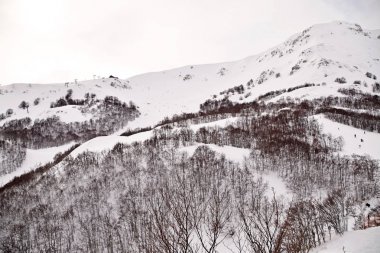 Abruzzo yüksek Dağları kar ile 0024 dolu