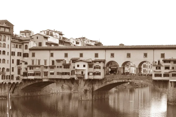 Altes Bild des Flusses Arno und des Ponte Vecchio in Florenz — Stockfoto