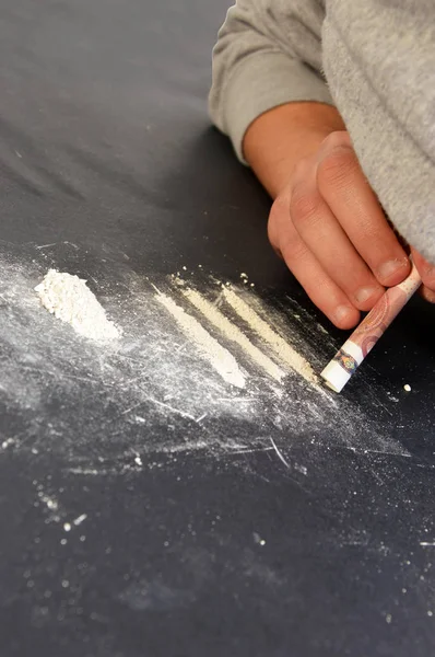 薬物中毒者の分割薬物投与 2 — ストック写真