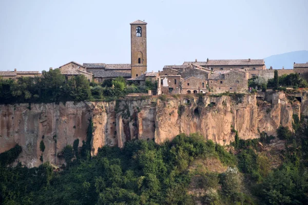 The rock spur of the town of Civita Castellana in Lazio - Italy — Stock Photo, Image