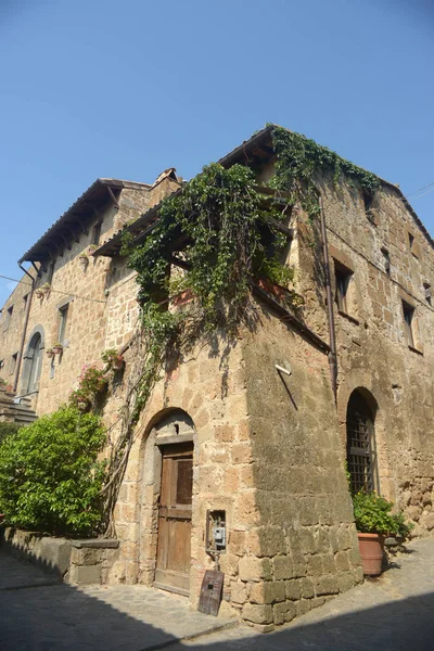 Un angolo di un antico borgo del Lazio - Italia — Foto Stock