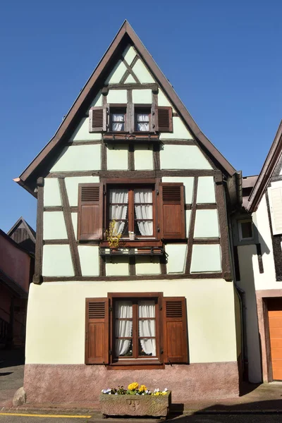 Arquitectura típica alsaciana - Colmar - Francia 004 — Foto de Stock