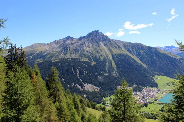 Hermoso Paisaje Montaña Del Valle Resia Entre Los Alpes Friuli — Foto de Stock