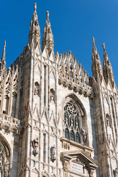 Duomo di Milano - Milano Katedrali'ne - İtalya — Stok fotoğraf