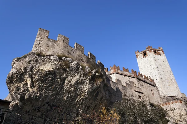 Scaliger-kasteel van Malcesine - Veneto-Italië — Stockfoto