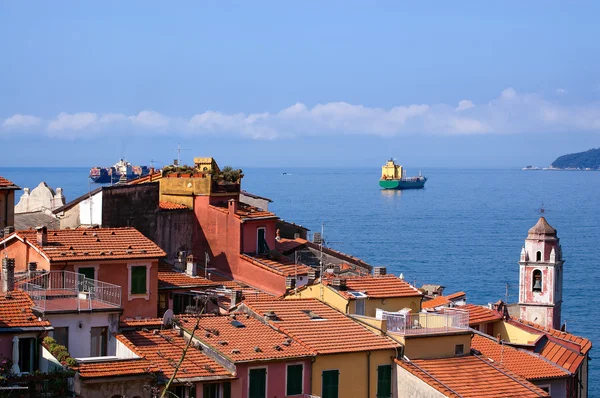 Containerschiff - Golf von la spezia italien — Stockfoto