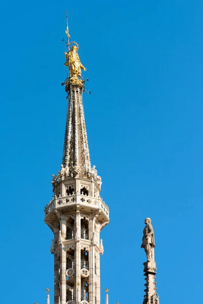 Madonnina - Duomo di Milano Italia —  Fotos de Stock