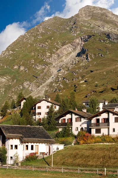 阿尔卑斯山-恩加丁谷瑞士 — 图库照片