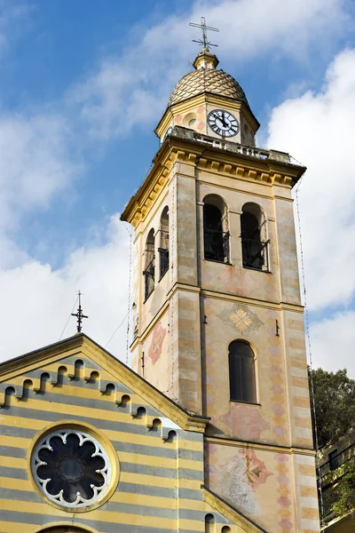 Kyrkan San Martino - Portofino Italien — Stockfoto