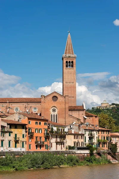 Iglesia de Santa Anastasia Verona Italia —  Fotos de Stock